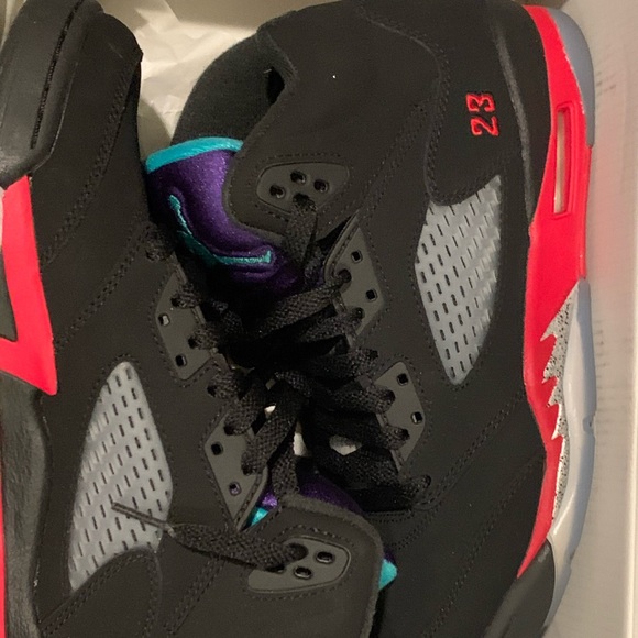 Air Jordan 5 Retro, big kids shoes, 6Y - Picture 2 of 3